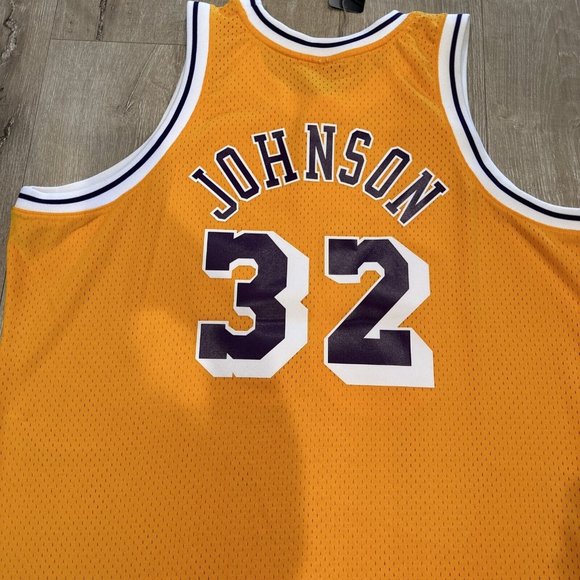 Magic Johnson Los Angeles Lakers Mitchell & Ness Authentic 1984-85 Jersey 2XL T - Picture 8 of 9